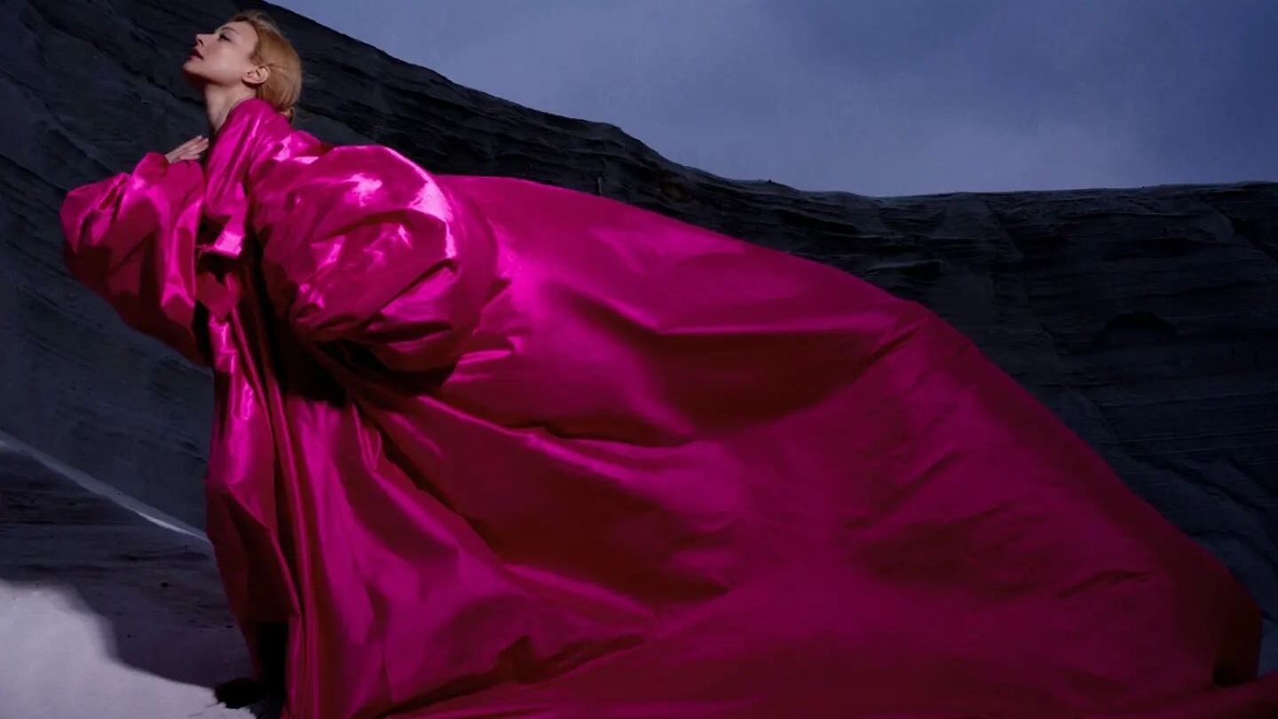 Как Тина Кароль чуть не обожглась на съемках клипа - детали Как Тина Кароль чуть не обожглась на съемках клипа - детали