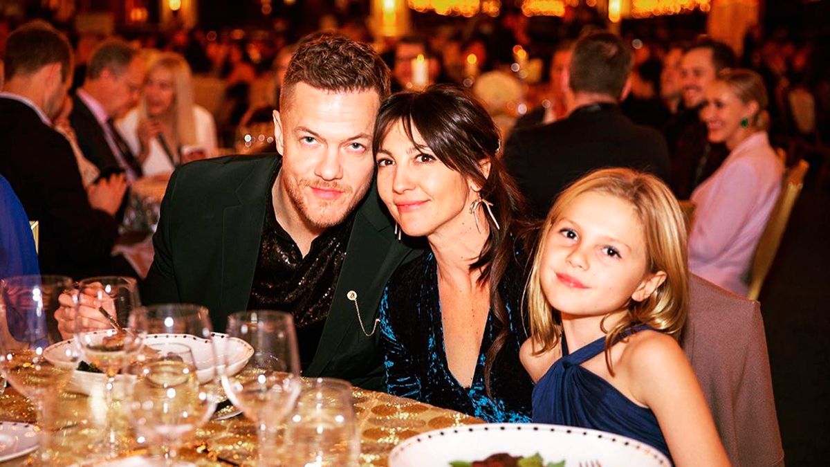 Солист Imagine Dragons Дэн Рейнольдс развелся с женой – как их брак трещал по швам Солист Imagine Dragons Дэн Рейнольдс развелся с женой – как их брак трещал по швам