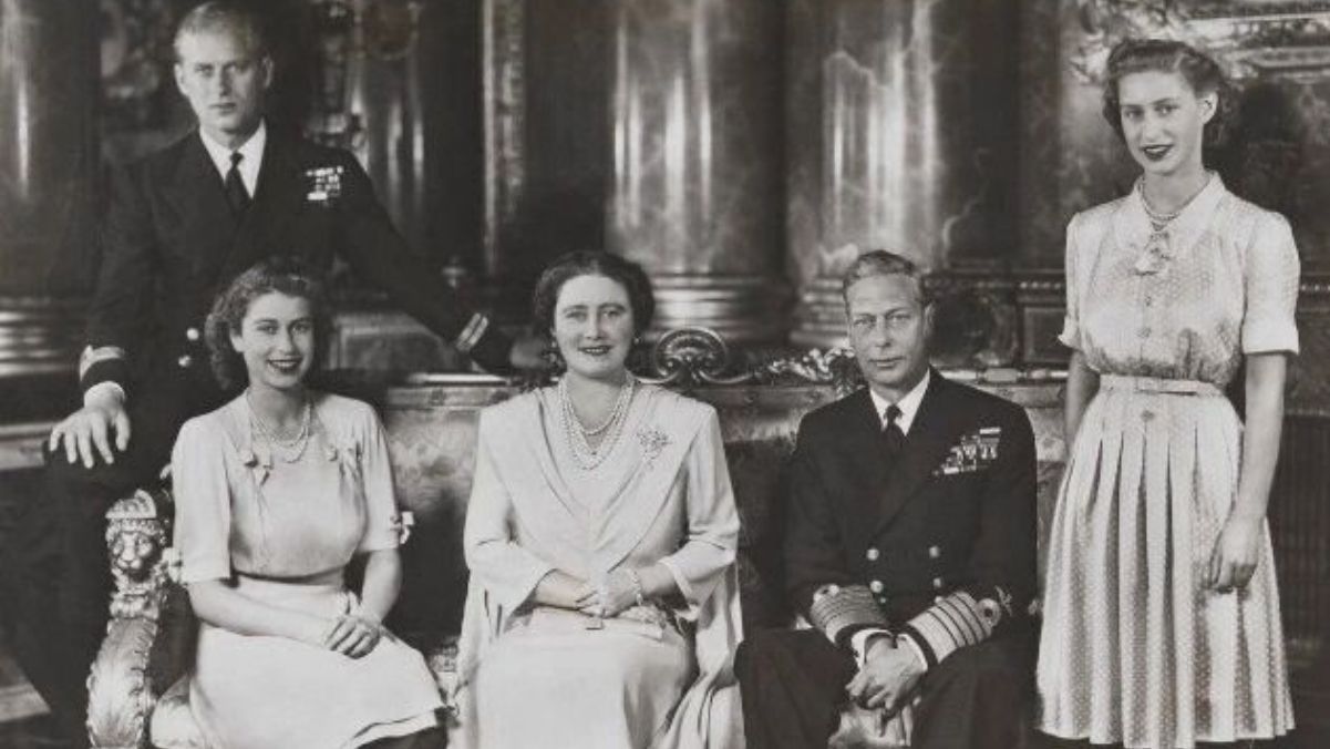 Похороны Елизаветы II – фото с мужем, родителями и сестрой
