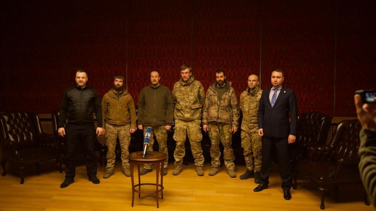 Повернення захисників Азовсталі - реакція українських зірок