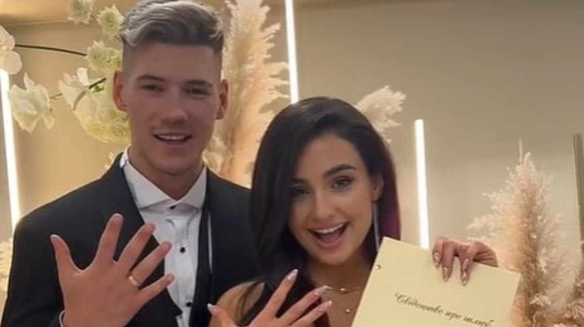 Анна Трінчер вийшла заміж за Олександра Волошина – відео Анна Трінчер вийшла заміж за Олександра Волошина – відео