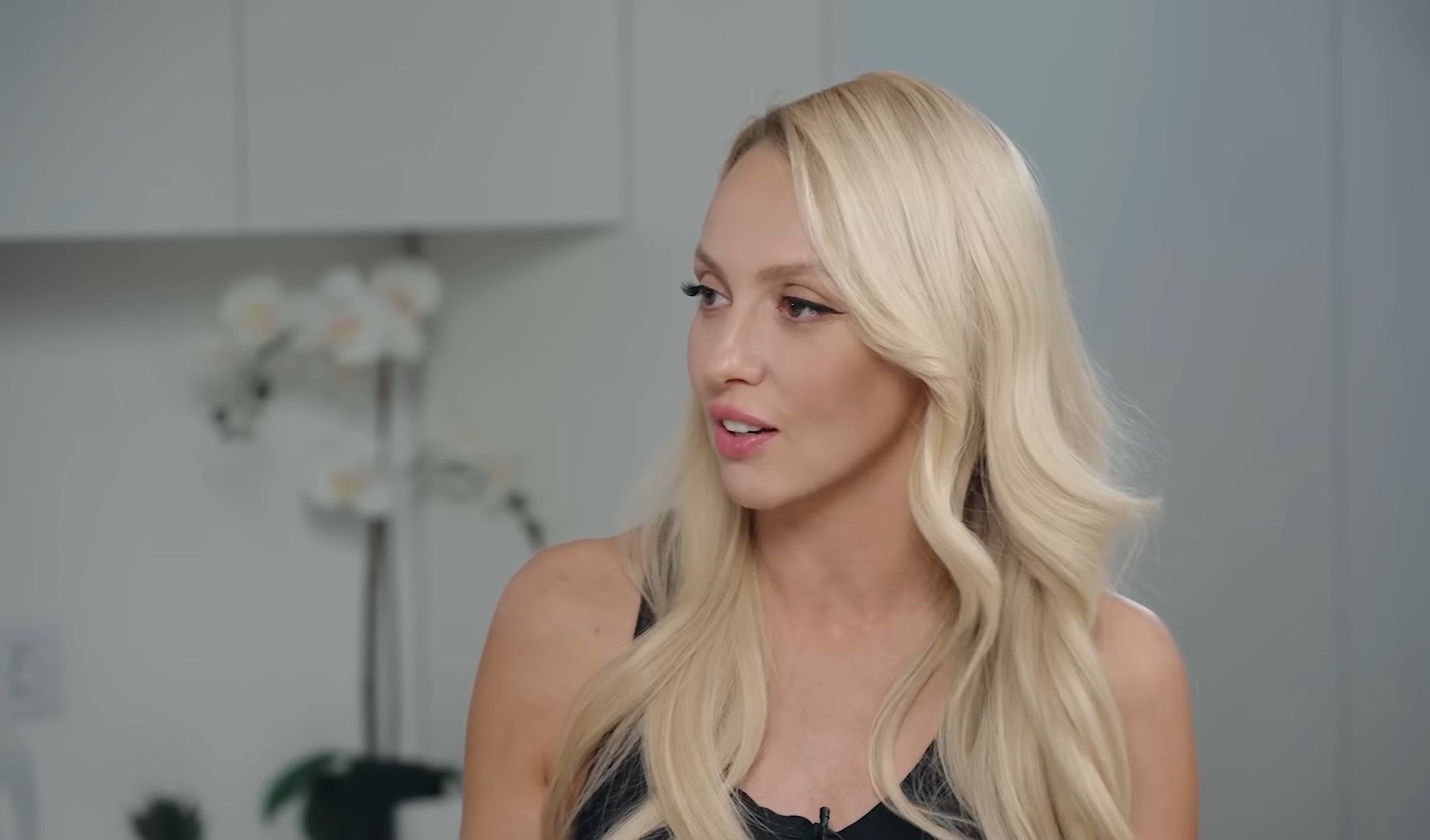 Оля Полякова звернулась до зіркових колег через мовний скандал Оля Полякова звернулась до зіркових колег через мовний скандал