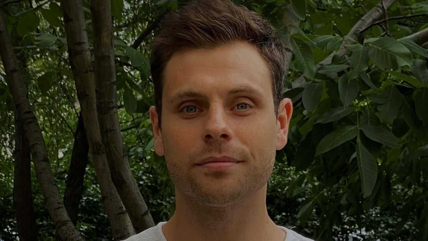 Актер Артур Логай признался об отце и бабушке в оккупации Актер Артур Логай признался об отце и бабушке в оккупации