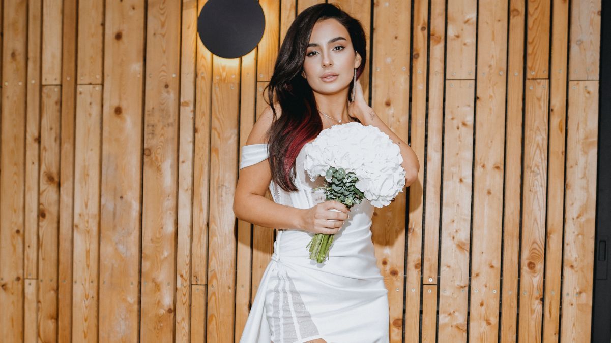 Анна Трінчер розсекретила вартість весільної сукні – що було найдорожчим на розписі Анна Трінчер розсекретила вартість весільної сукні – що було найдорожчим на розписі