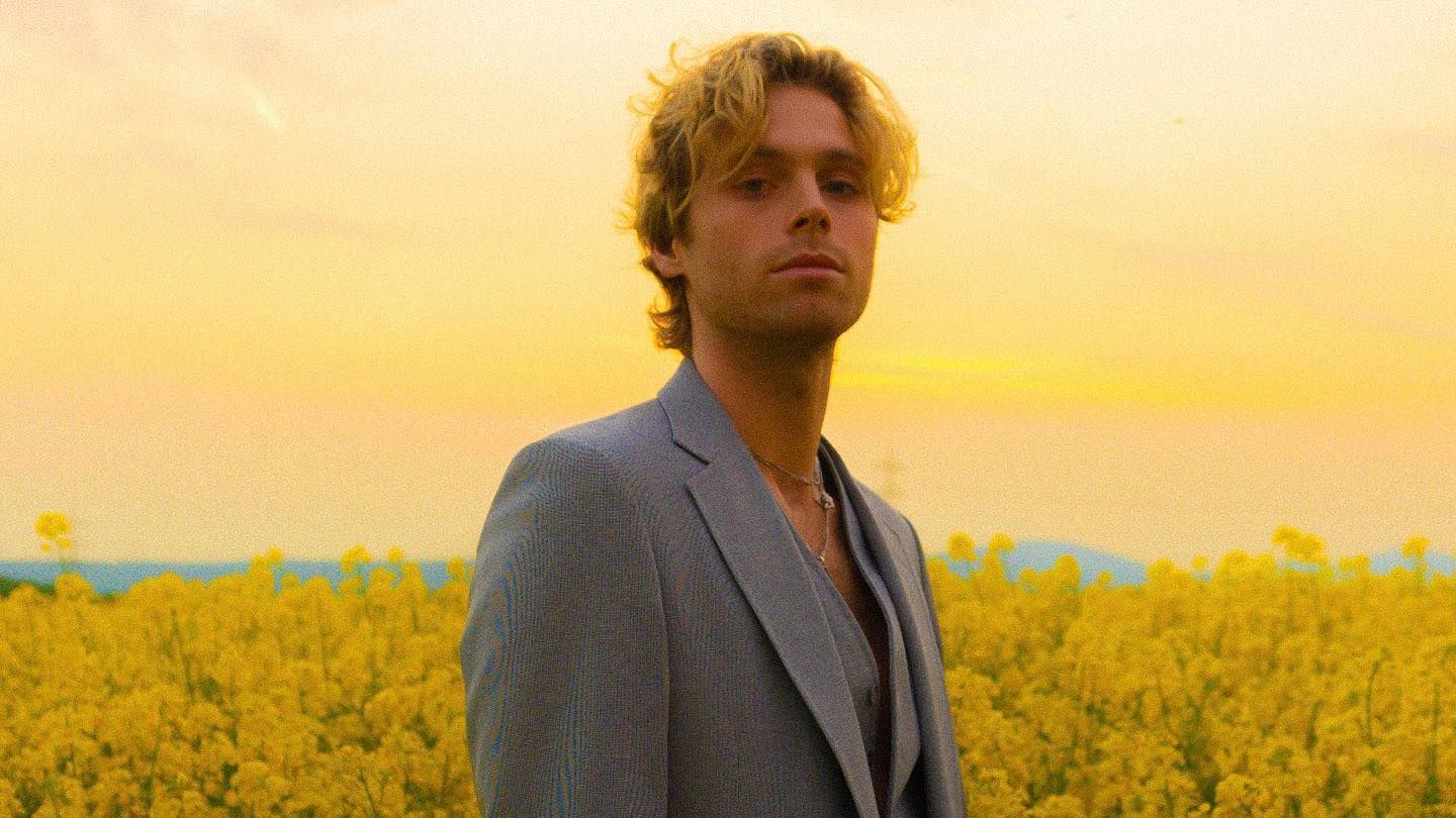 5 Seconds of Summer – Bad Omens – клип, который сняли украинцы для австралийцев во время войны 5 Seconds of Summer – Bad Omens – клип, который сняли украинцы для австралийцев во время войны