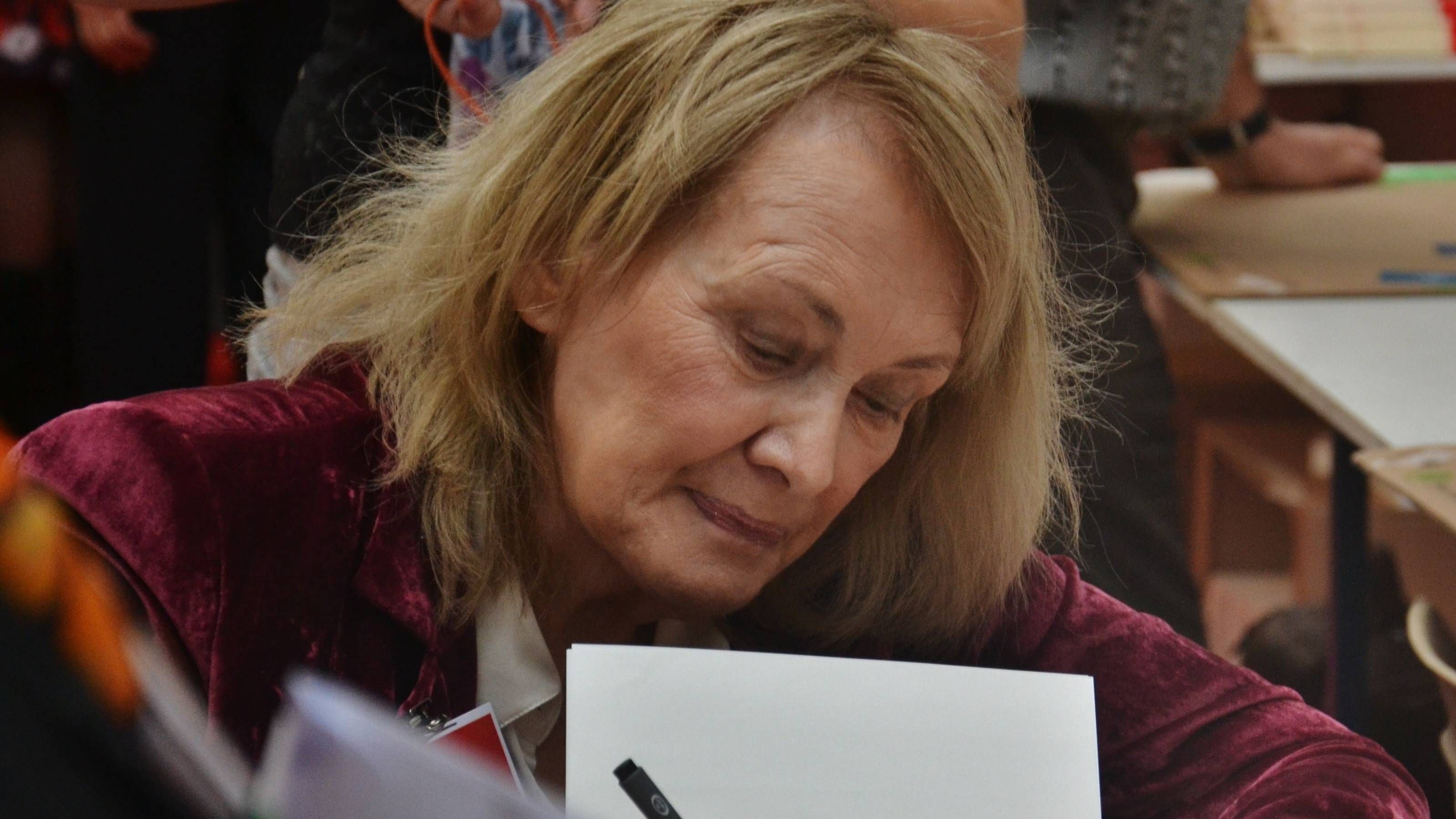 Нобелевская премия по литературе - лауреатом стала Анни Эрно - Showbiz Нобелевская премия по литературе - лауреатом стала Анни Эрно - Showbiz