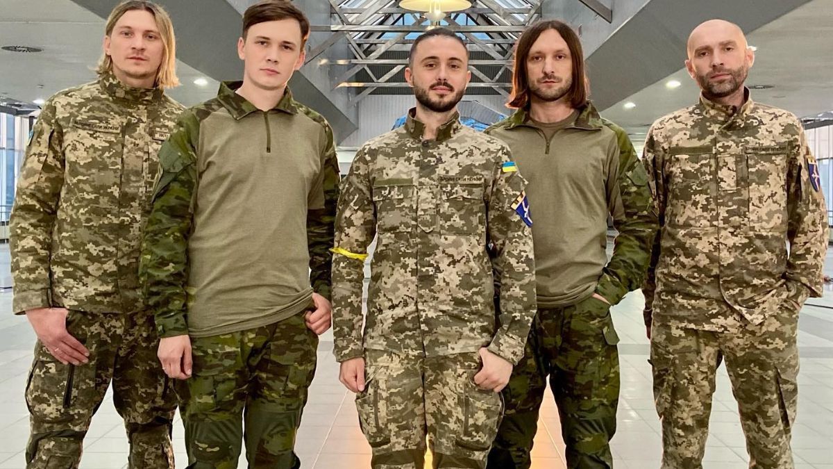 Масовий ракетний удар по Україні – Антитіла скасували концерти за кордоном і повертаються