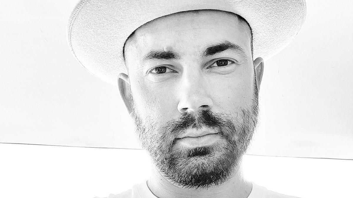 Андрей Бедняков развозил гуманитарку на нуле - фото и видео из Авдеевки Андрей Бедняков развозил гуманитарку на нуле - фото и видео из Авдеевки