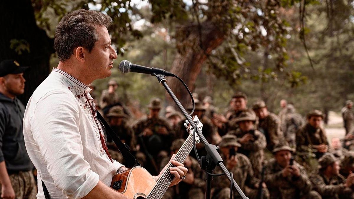 Коля Сєрга випустив першу пісню українською мовою – Тільки разом – слухайте онлайн Коля Сєрга випустив першу пісню українською мовою – Тільки разом – слухайте онлайн