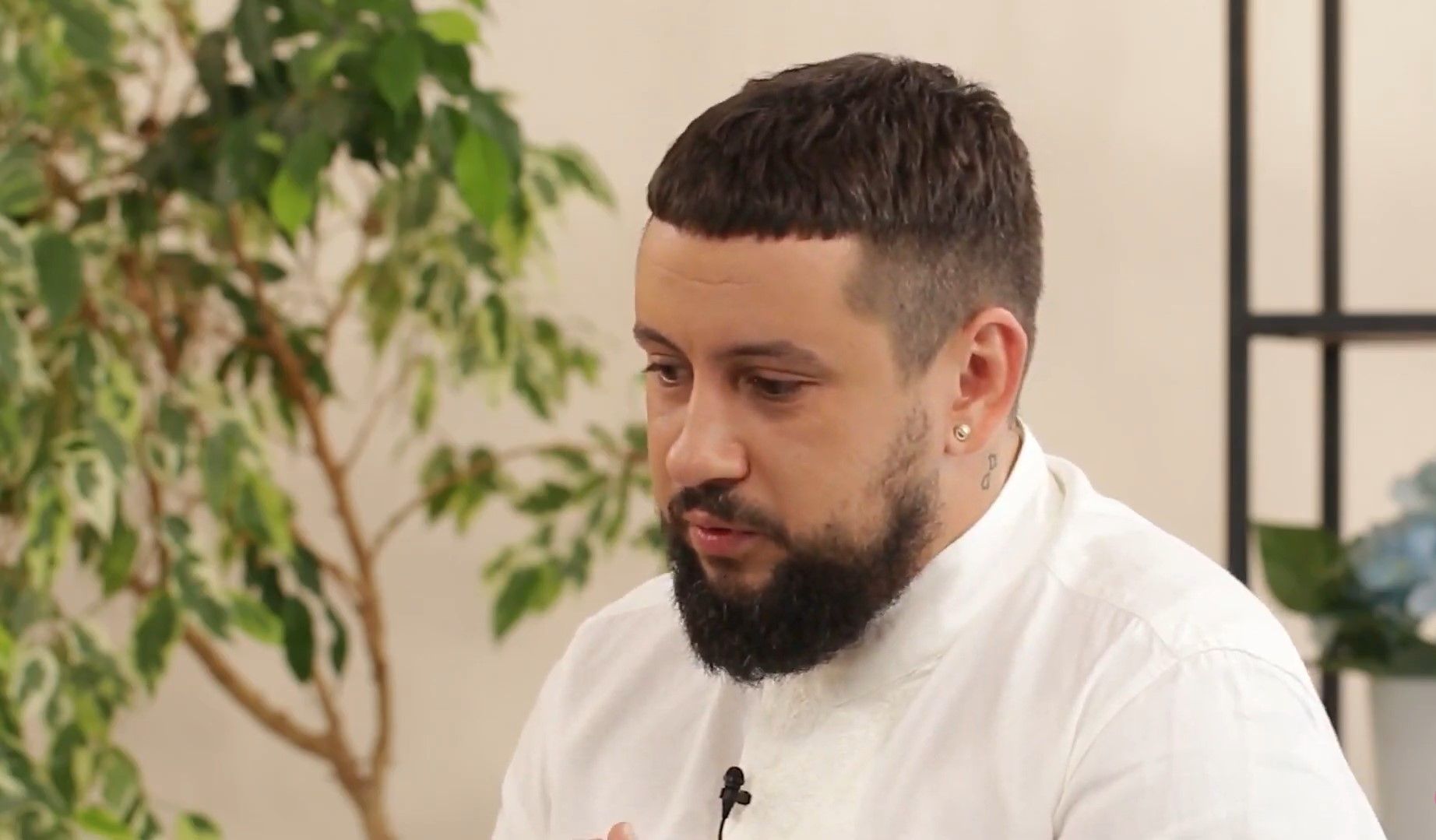 Почему Монатик остался за границей во время войны - признание артиста Почему Монатик остался за границей во время войны - признание артиста