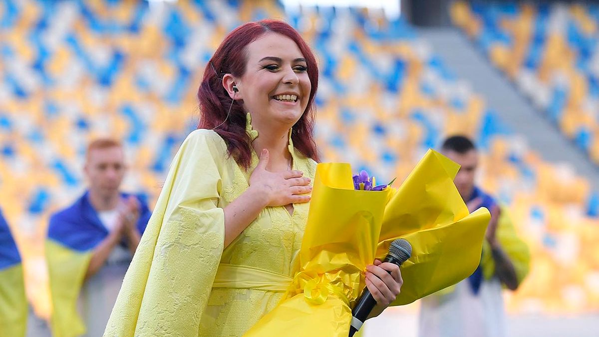 Пташка заспівала перед матчем Шахтар – Динамо – як відреагувала мережа – відео