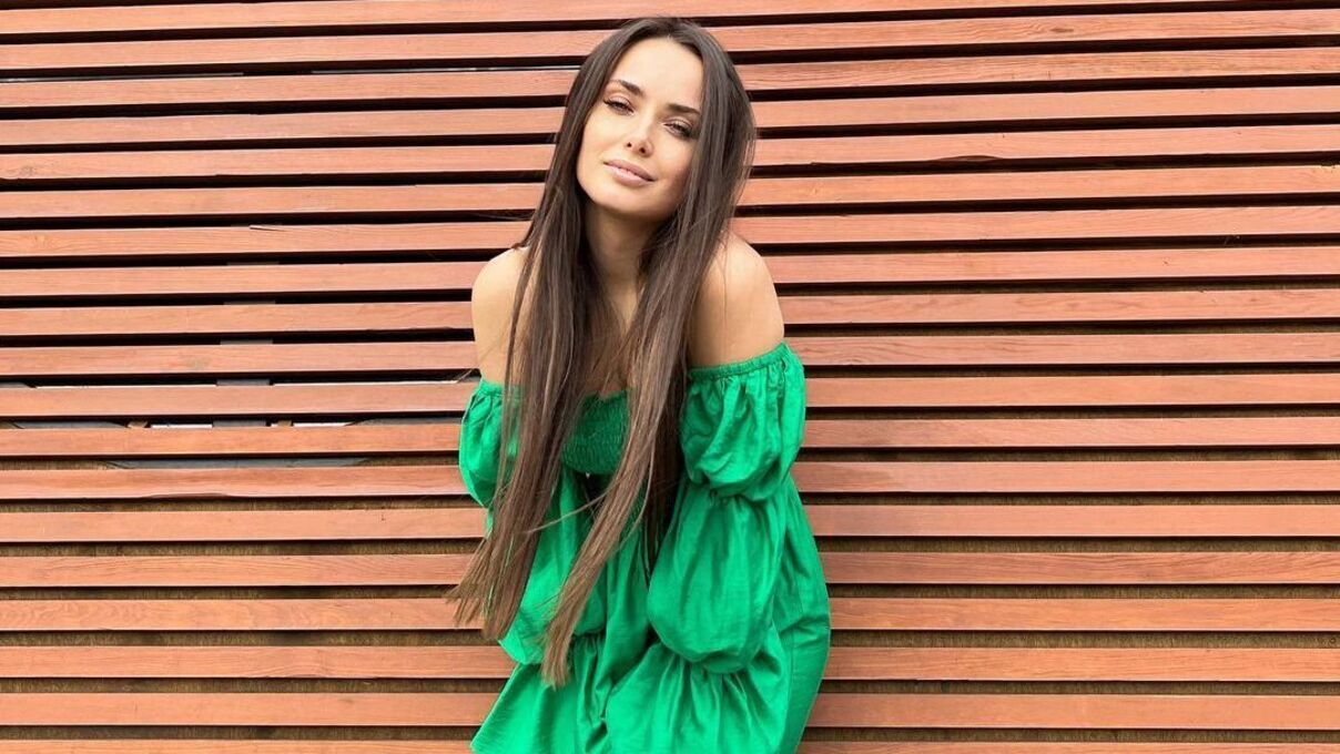 Ксения Мишина сходила на роскошное свидание с незнакомцем Ксения Мишина сходила на роскошное свидание с незнакомцем