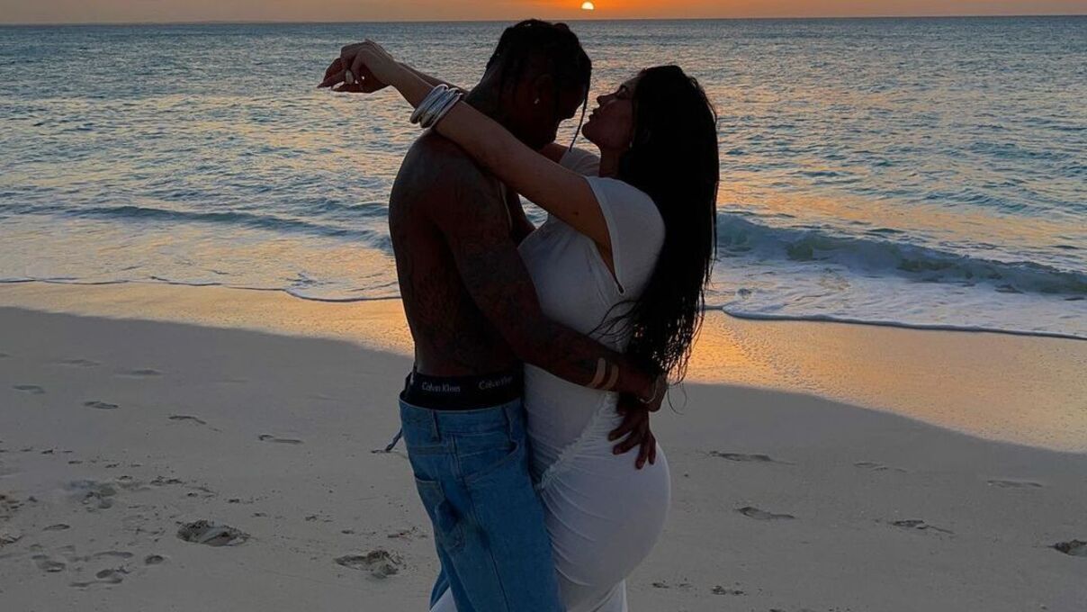 Тревіса Скотта звинувачують у зрадах Кайлі Дженнер - всі деталі Тревіса Скотта звинувачують у зрадах Кайлі Дженнер - всі деталі