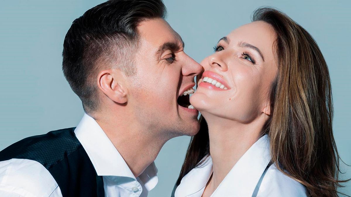 Жена Остапчука отреагировала на слухи о разводе – какая у нее фамилия Жена Остапчука отреагировала на слухи о разводе – какая у нее фамилия