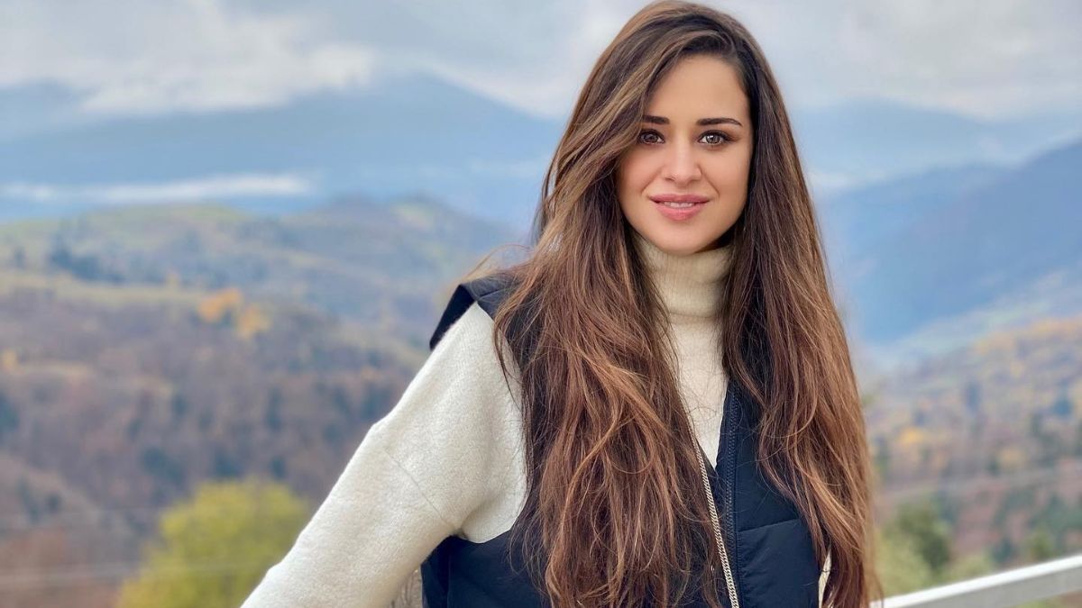 Ексдружина Дзідзьо відпочила в Карпатах – фото та відео Ексдружина Дзідзьо відпочила в Карпатах – фото та відео