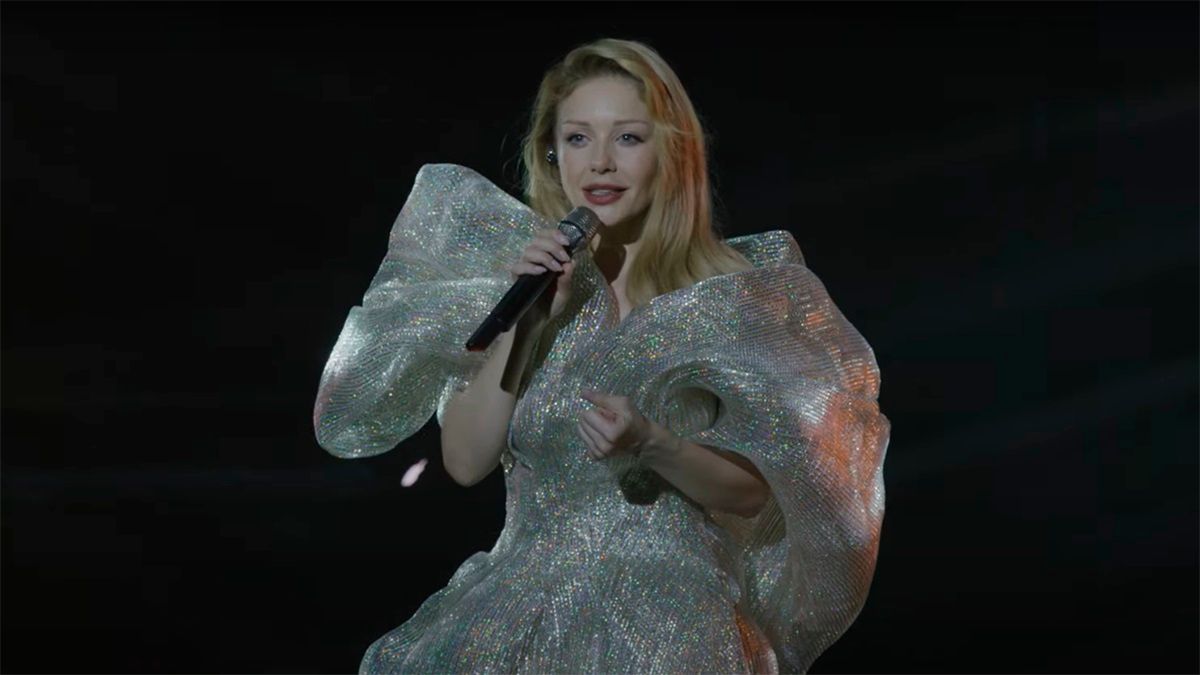 Тіна Кароль заспівала Чорнобривці в Лос-Анджелесі – відео Тіна Кароль заспівала Чорнобривці в Лос-Анджелесі – відео