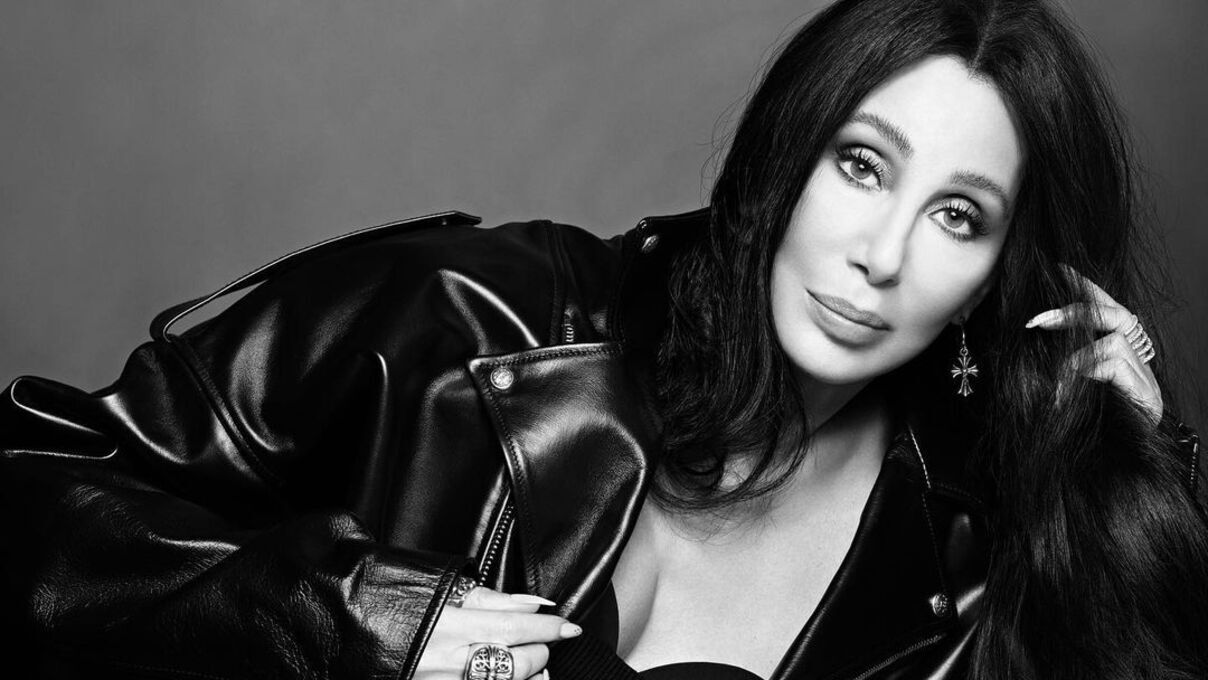 Певица Шер сходила на свидание с избранником – кто он, фото пары Певица Шер сходила на свидание с избранником – кто он, фото пары