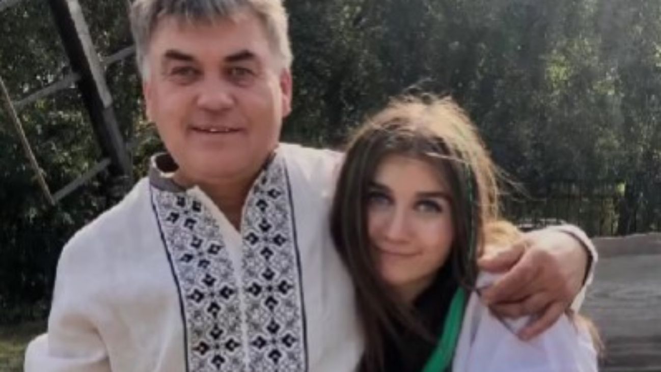 Jerry Heil сделала роскошный подарок отцу Jerry Heil сделала роскошный подарок отцу