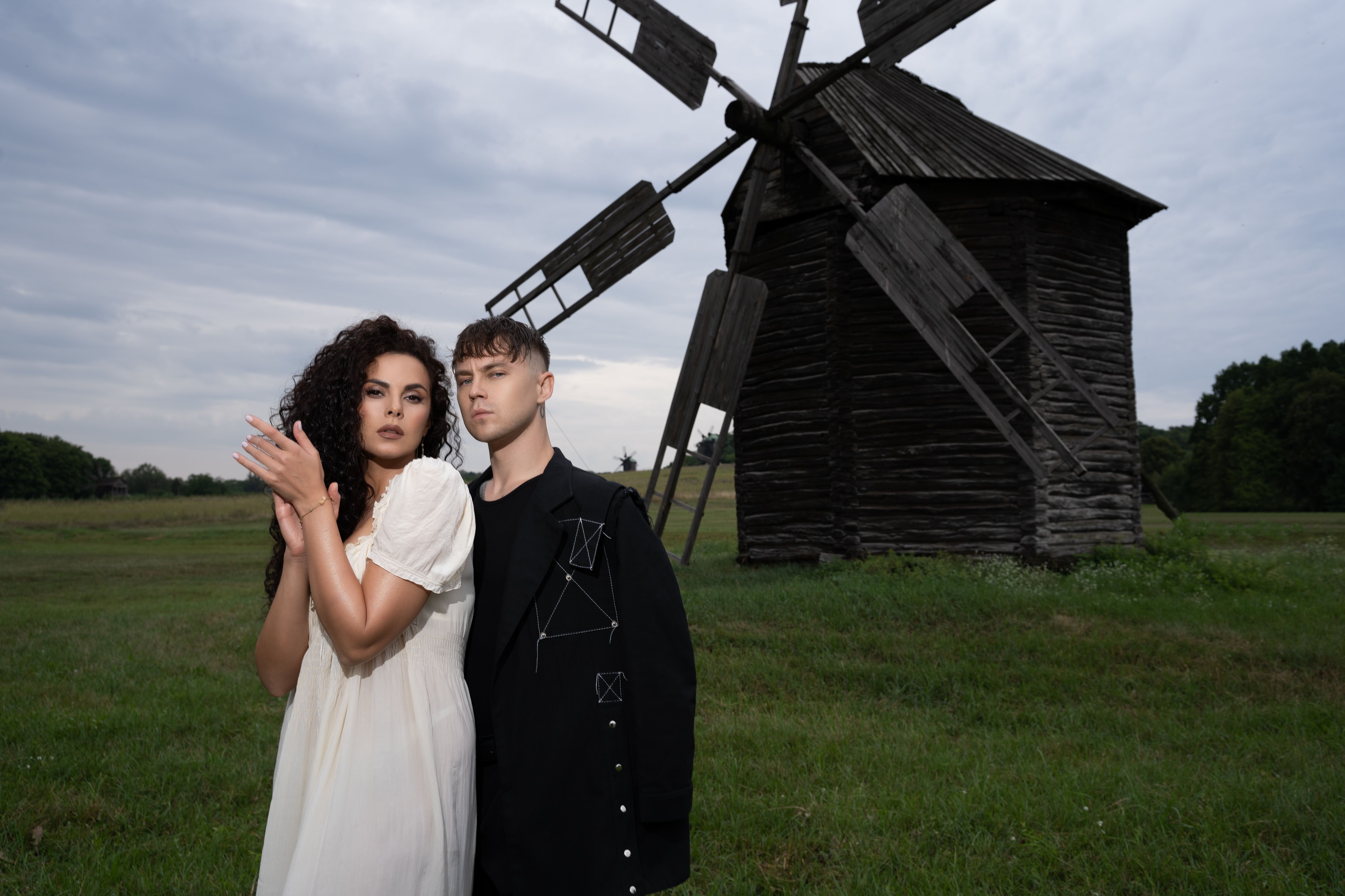 Артем Пивоваров и NK – Там в тополи - слушать песню онлайн Артем Пивоваров и NK – Там в тополи - слушать песню онлайн