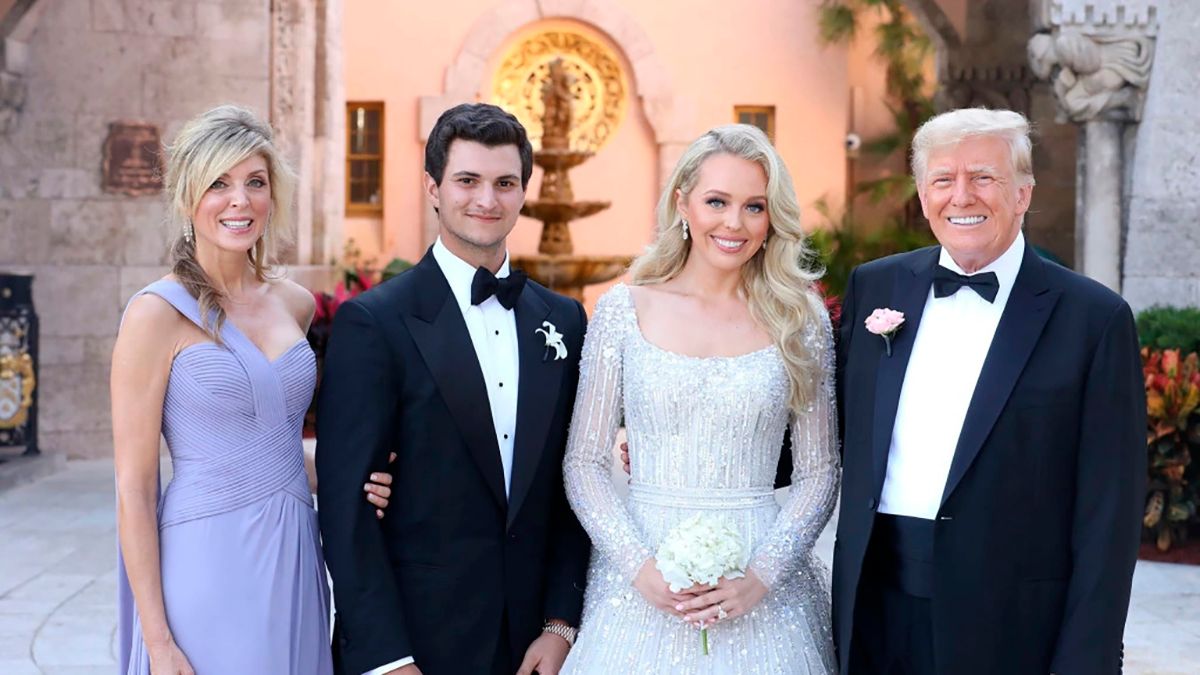 Дочь Дональда Трампа Тиффани вышла замуж – кто жених – фото со свадьбы