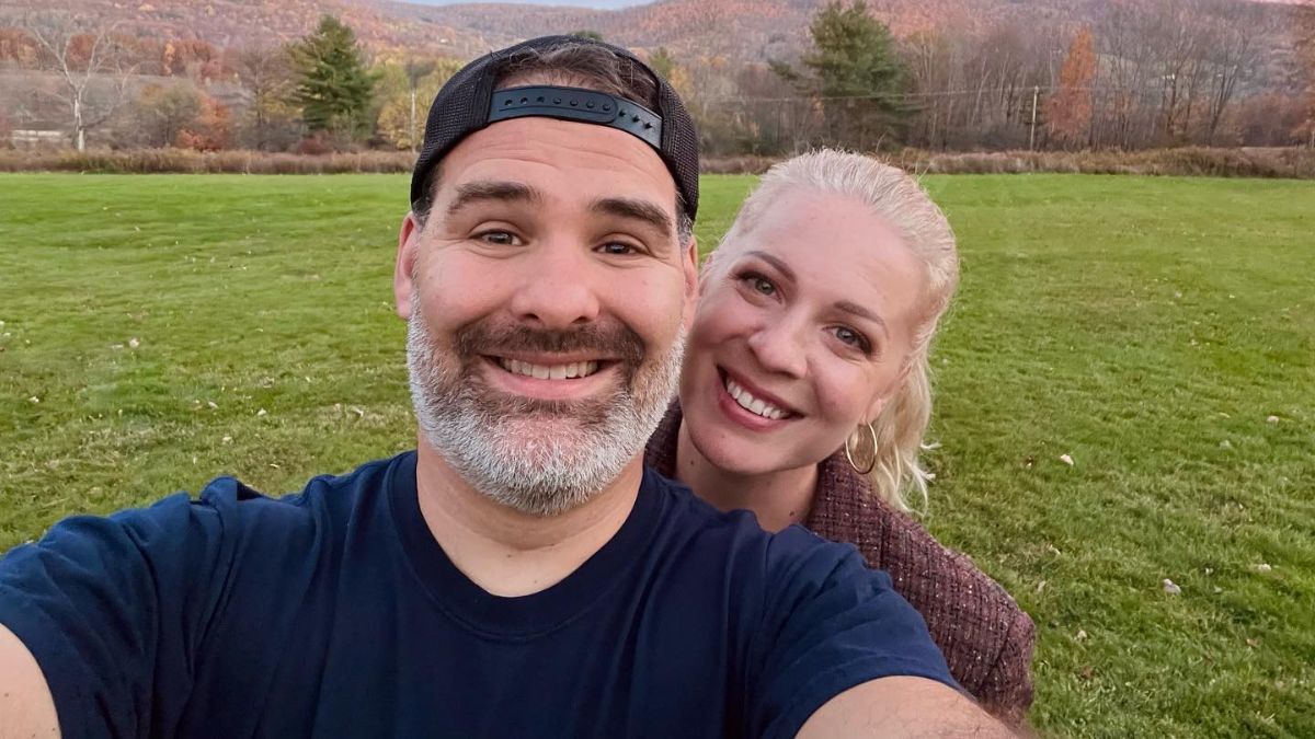 Брія Блессінг перевірила почуття чоловіка, затягнувши його на фронт в Україні Брія Блессінг перевірила почуття чоловіка, затягнувши його на фронт в Україні