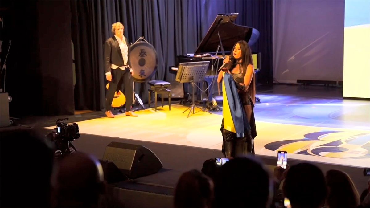 Руслана спела Ой у лузі червона калина на греческом языке – видео Руслана спела Ой у лузі червона калина на греческом языке – видео