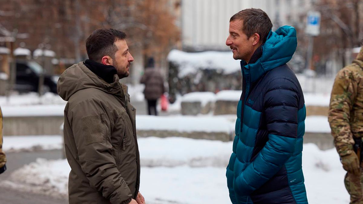 Беар Гриллс приехал в Украину – Зеленский снялся в его шоу Беар Гриллс приехал в Украину – Зеленский снялся в его шоу