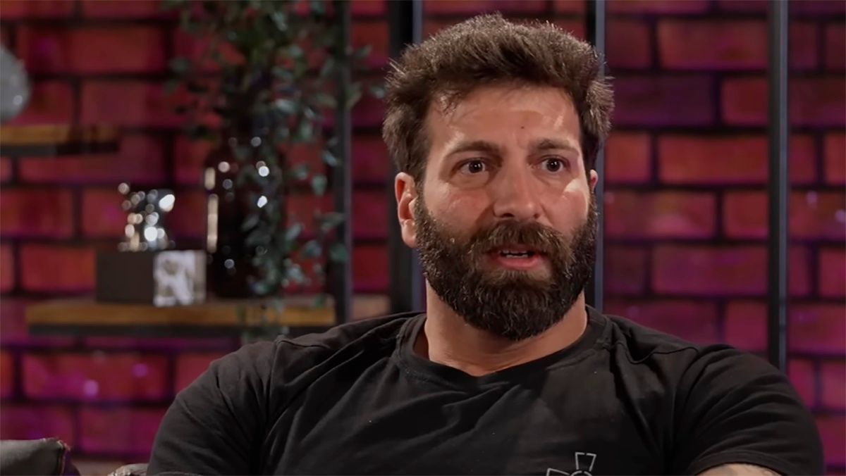 Даніель Салем заспівав колискову про мертвих росіян – відео Даніель Салем заспівав колискову про мертвих росіян – відео