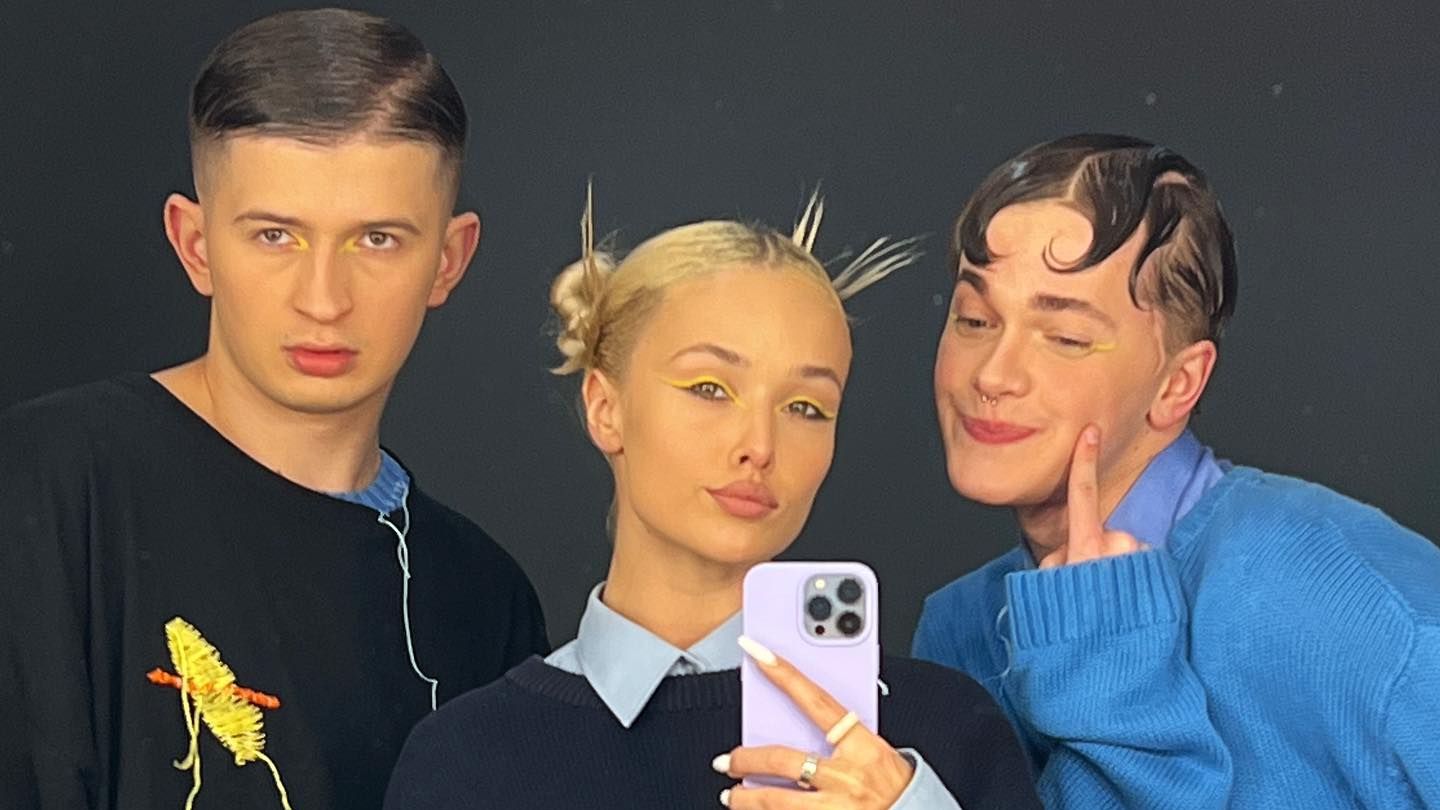 Танцовщик Нади Дорофеевой вернулся на сцене через год после избиения Танцовщик Нади Дорофеевой вернулся на сцене через год после избиения