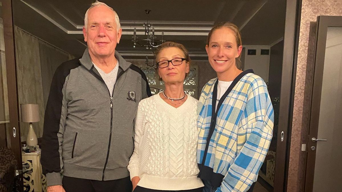 Катя Осадча показала фото з батьками Катя Осадча показала фото з батьками