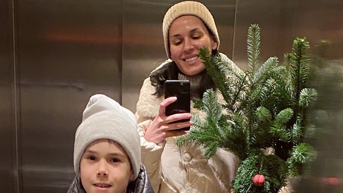 Рождество – Маша Ефросинина показала первый декор – фото с сыном