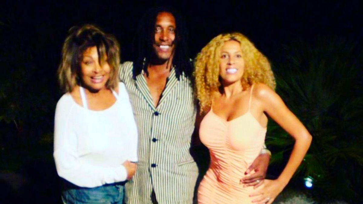 Помер син Тіни Тернер – Ронні Тернер – деталі смерті Помер син Тіни Тернер – Ронні Тернер – деталі смерті