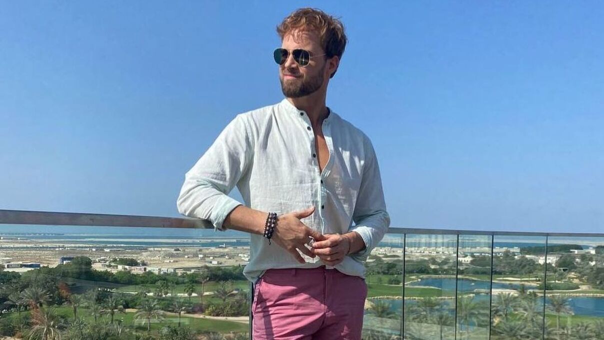 "Холостяк" Алекс Топольский рассекретил сумму своего заработка и ответил на слухи "Холостяк" Алекс Топольский рассекретил сумму своего заработка и ответил на слухи