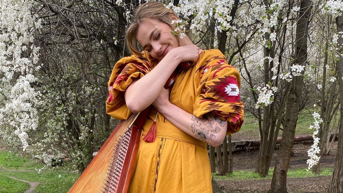 KRUТЬ інтерв'ю – що каже про Євробачення-2023 у Великій Британії KRUТЬ інтерв'ю – що каже про Євробачення-2023 у Великій Британії