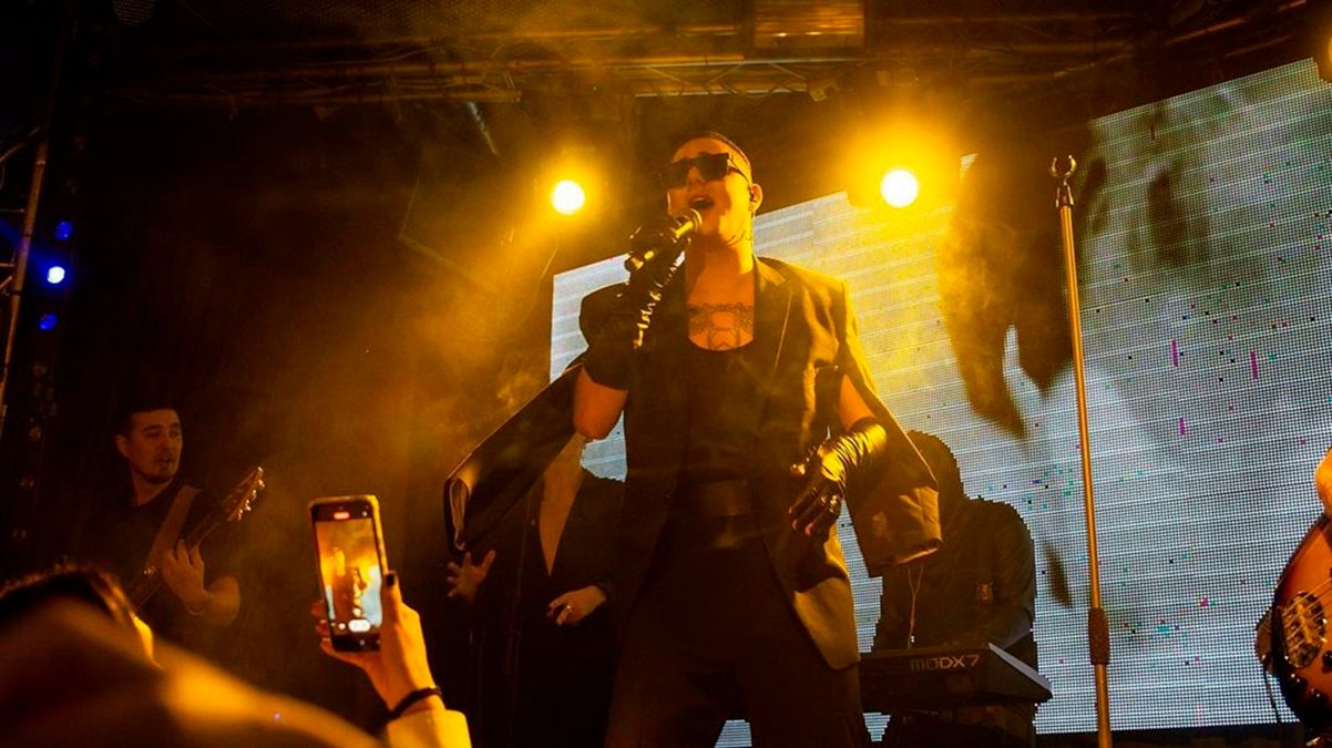 MELOVIN – противники ЛГБТ мало не зірвали концерт – відео MELOVIN – противники ЛГБТ мало не зірвали концерт – відео