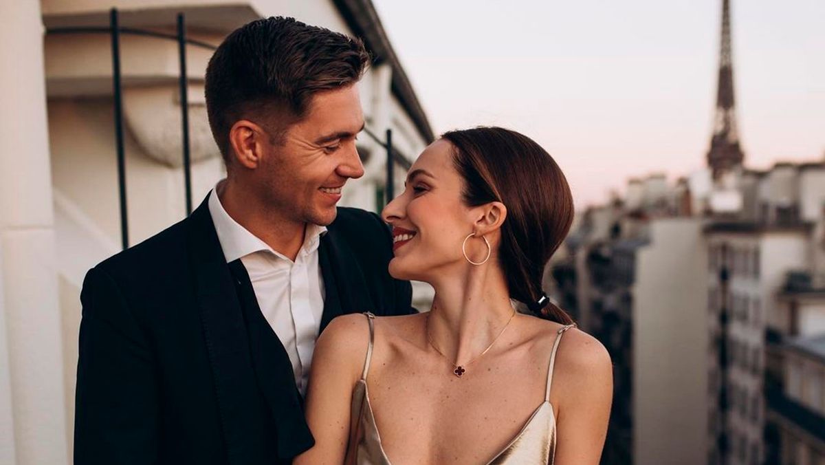 В Остапчука новий роман – його пасії 22 роки – відео В Остапчука новий роман – його пасії 22 роки – відео