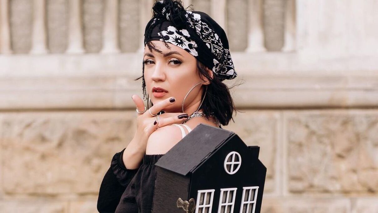 Оля Цибульська розповіла, в якому стані квартира батьків в Ірпені Оля Цибульська розповіла, в якому стані квартира батьків в Ірпені