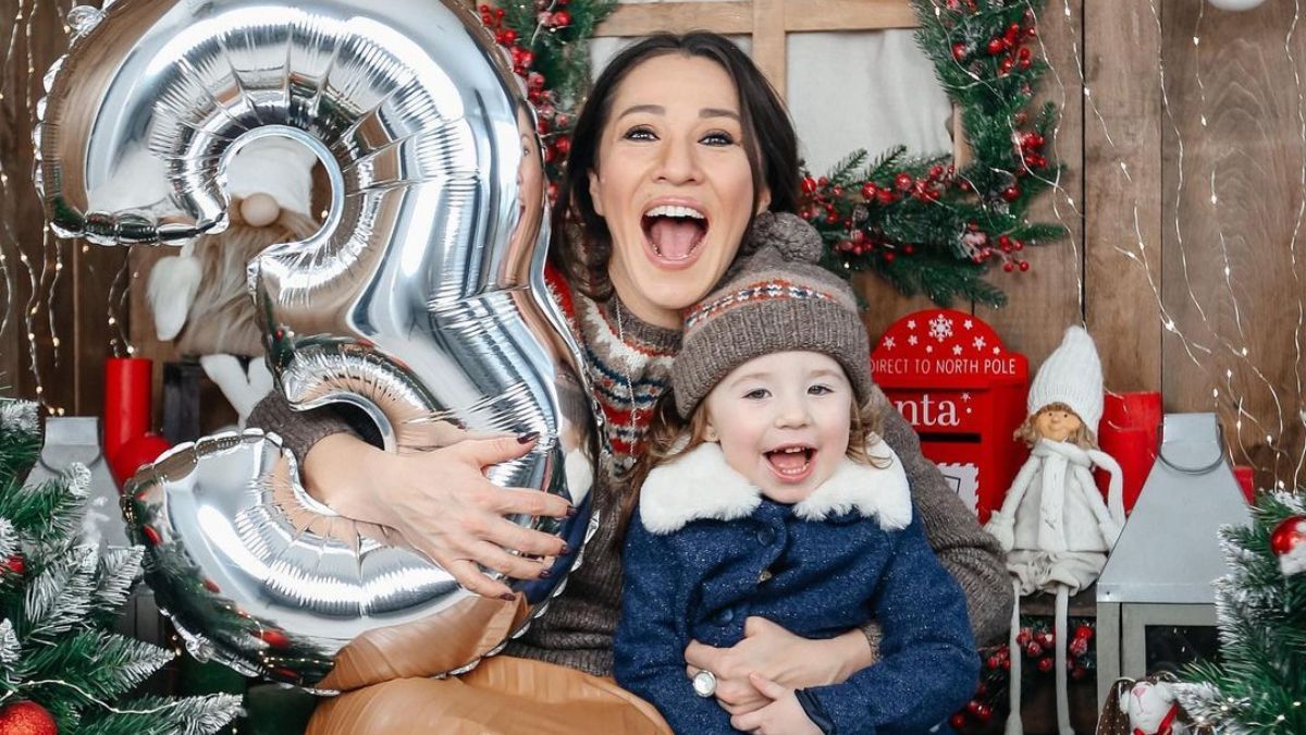 Тарас Тополя поздравил дочь Наталки Карпы – где был ее муж Тарас Тополя поздравил дочь Наталки Карпы – где был ее муж