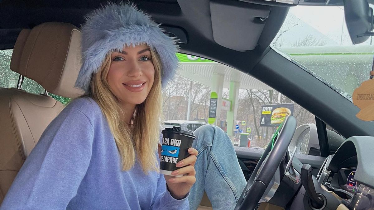 Вимкнення світла – Леся Нікітюк показала рідкісні фото в ліфті Вимкнення світла – Леся Нікітюк показала рідкісні фото в ліфті