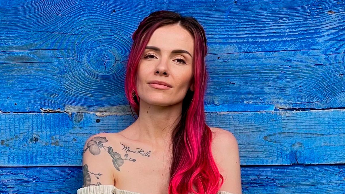 MamaRika раскритиковали за розовые волосы – как она отреагировала MamaRika раскритиковали за розовые волосы – как она отреагировала