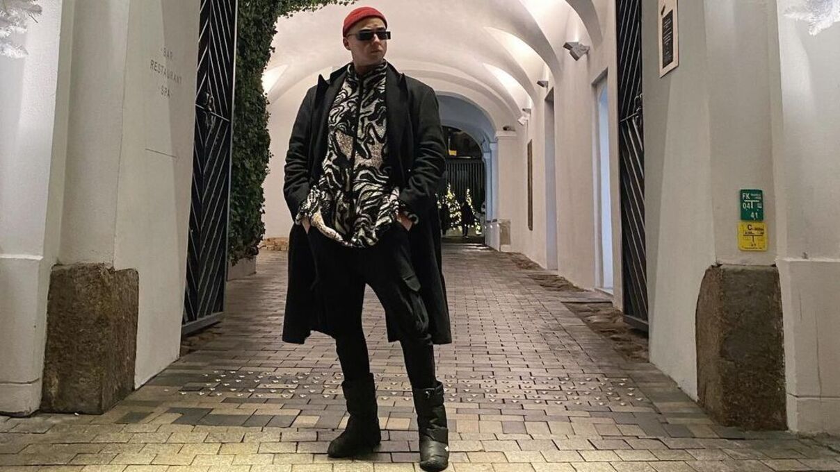 MELOVIN втрапив у серйозну ДТП - фото аварії та травми артиста MELOVIN втрапив у серйозну ДТП - фото аварії та травми артиста