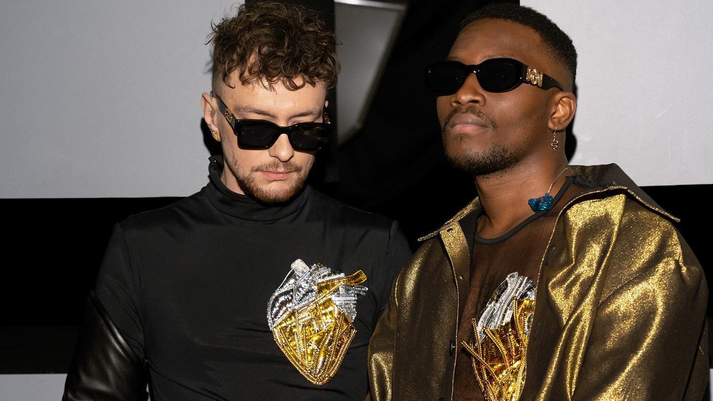 TVORCHI – Heart o Steal – певцы написали песню во время обороны Мариуполя TVORCHI – Heart o Steal – певцы написали песню во время обороны Мариуполя