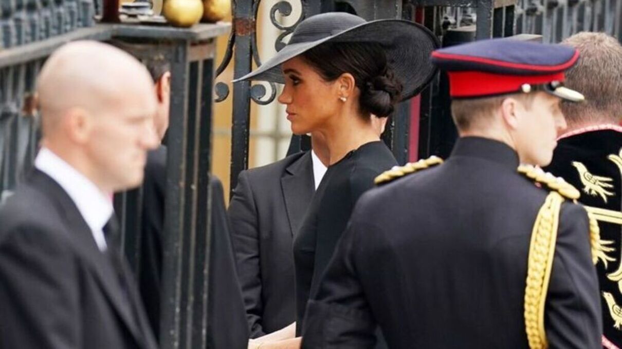 Сколько Меган Маркл потратила на гардероб в 2022 году – сумма Сколько Меган Маркл потратила на гардероб в 2022 году – сумма