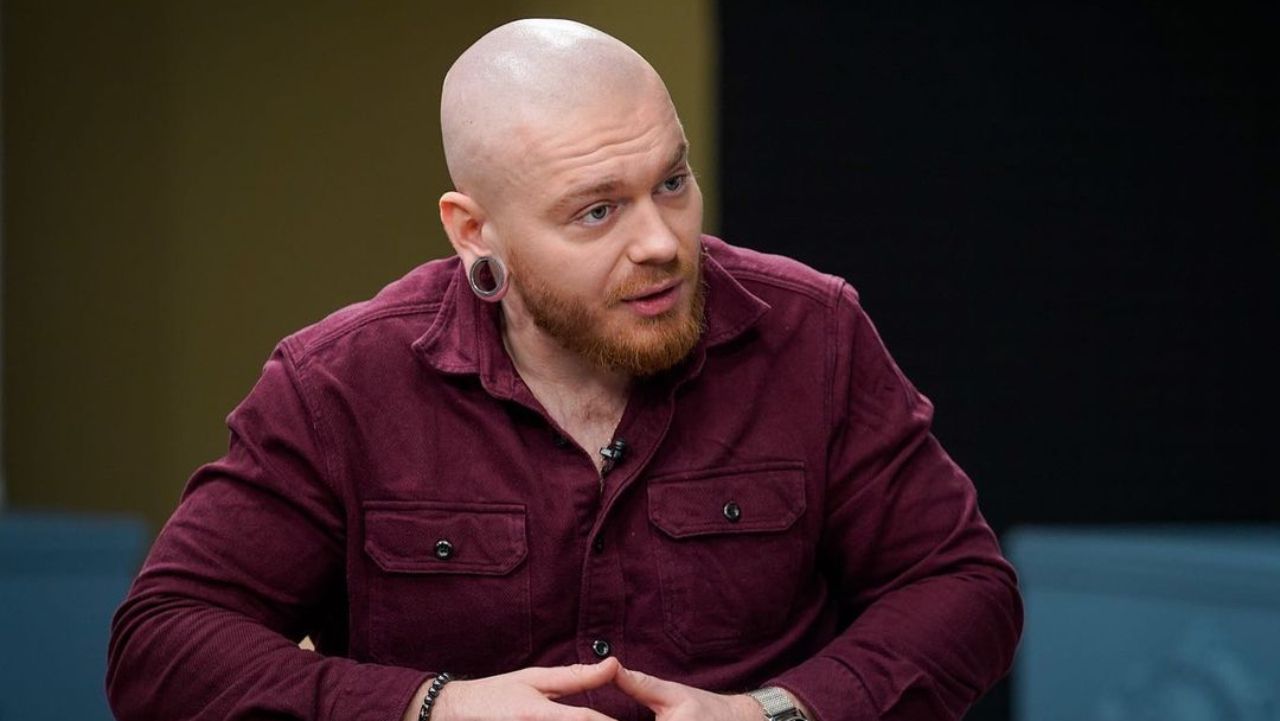 Александр Кривошапко о Мариуполе и о спасении родных Александр Кривошапко о Мариуполе и о спасении родных