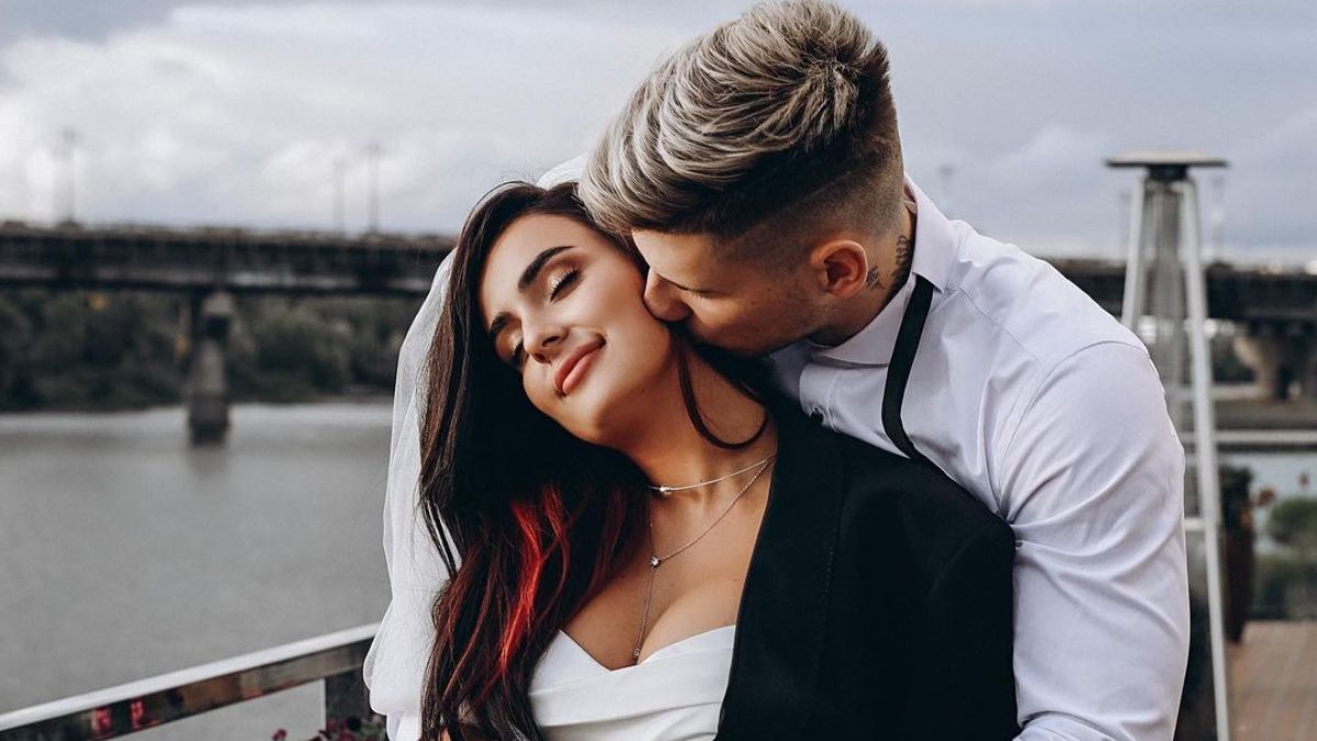 Що Анна Трінчер подарувала чоловікові на Новий рік – фото коштовного подарунка Що Анна Трінчер подарувала чоловікові на Новий рік – фото коштовного подарунка