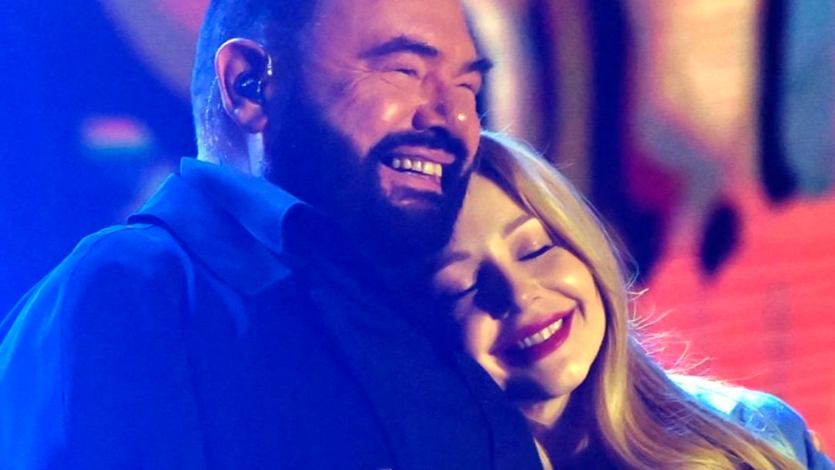 Тіна Кароль заспівала на головній площі Берліна – хто був з нею в дуеті – відео Тіна Кароль заспівала на головній площі Берліна – хто був з нею в дуеті – відео