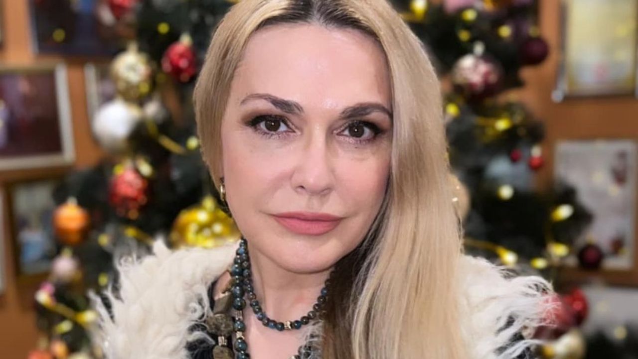 Ольга Сумская показала кадры с Вечеров на хуторе возле Диканьки 2001 года Ольга Сумская показала кадры с Вечеров на хуторе возле Диканьки 2001 года