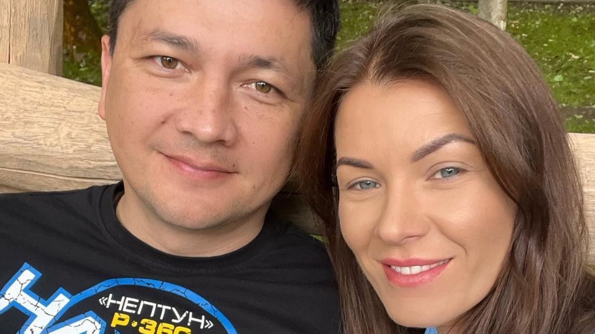 Віталій Кім привітав зі святами – фото з дружиною і сином Віталій Кім привітав зі святами – фото з дружиною і сином