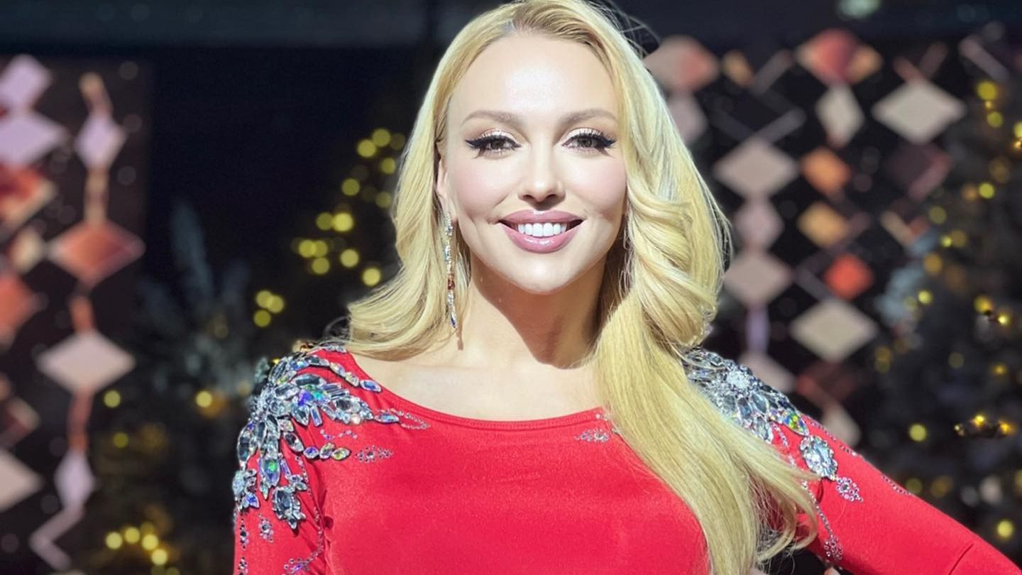 Оля Полякова отмечает 44-й день рождения - фото артистки, итоги года Оля Полякова отмечает 44-й день рождения - фото артистки, итоги года