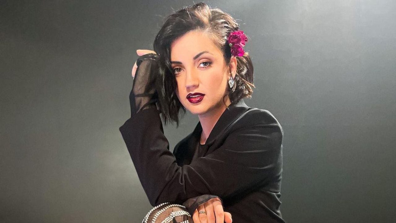 Олю Цибульську зупинила поліція через викрадення авто Олю Цибульську зупинила поліція через викрадення авто